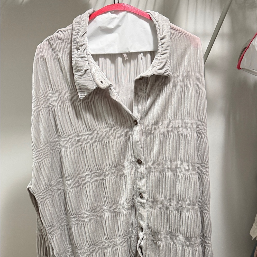 Chic Cream Button Down Women's Shirt